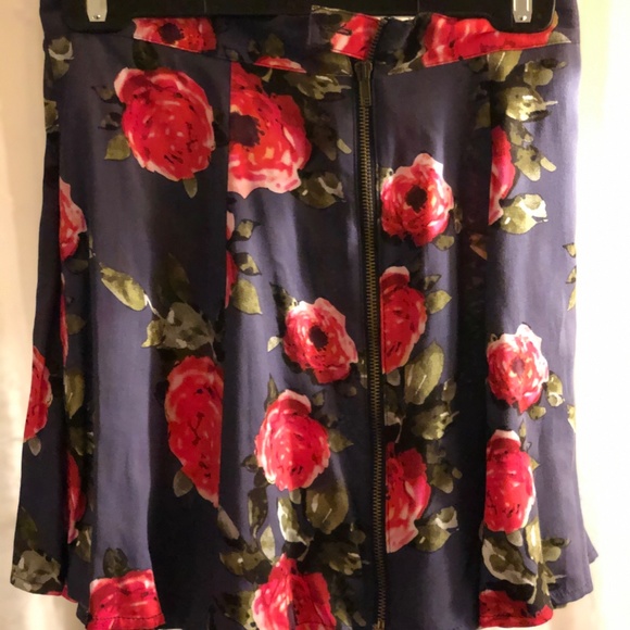 PINS & NEEDLES Flowered Skater Skirt - Picture 2 of 3